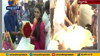 Arjun Reddy’ Heroine Falls Sick | During Showroom Inauguration | at Nellore