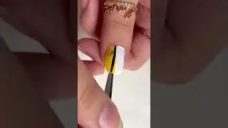 💅😱White and yellow nail art #nailart2022 #shorts #youtubeshorts