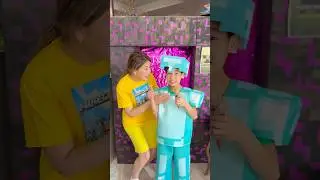 Minecraft diamond armor and ice cream are the best solution 😍🥰🍦 #minecraftmovie #diamondarmour