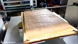 Automatic vertical cake cutting machine for triangle/square/rectangle /section cakes pieces