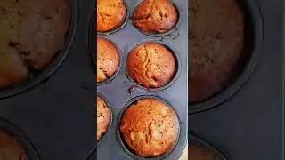 PEARS MUFFINS
