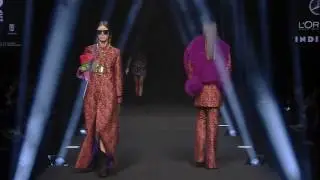 DESFILE ALVARNO 3
