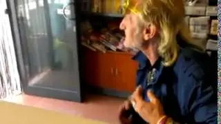 Vecchio bestemmiatore veneto al bar (dio delinquente, dio can)