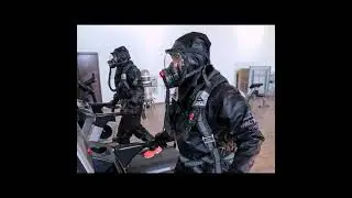 Outstanding and very crazy latex full face gas masks and scuba diving gear dresses 