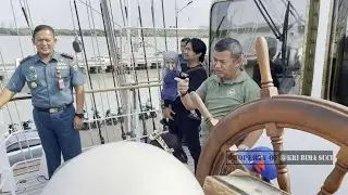 Kunjungan Mantan Wakasal di KRI Bima Suci