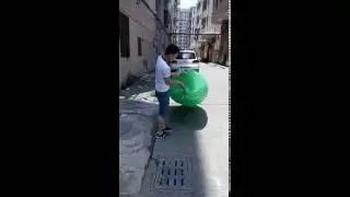 HOW TO USE TWO MOUTH INFLATABLE HANGOUT LAYBAG !!