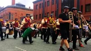 Manchester day parade 2014(6)