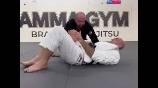 Side Control Escape: Gi 🥋- inside position roll over and escape