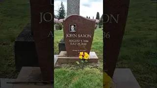 Grave of Actor, John Saxon, in Lake View Cemetery, Seattle #shorts #grave #actor