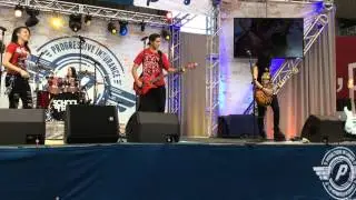 Sydney Dolezal singing 