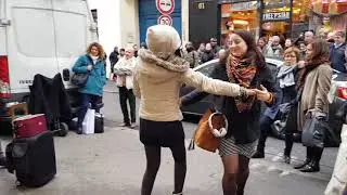 Paris street singer