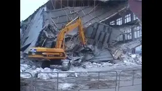 Demolari Cladiri, Demolari cu Caterpillar in Bucuresti