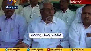 Why TRS MPs Silent in Lok Sabha | While Speaking AP MPs | Congress