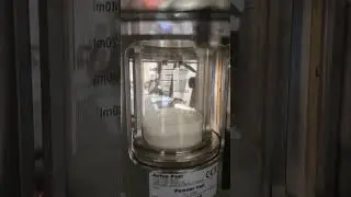 Fluidized powder using toroidal airflow front view (14L/min) - Anton Paar Rheometer