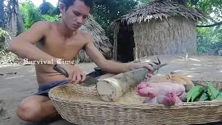 Yummy Pig Legs Recipe | Cooking Pig Legs with Bamboo Shoot In Forest