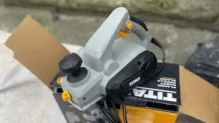 Unboxing TITAN TTB930PLN 2MM ELECTRIC PLANER 240V