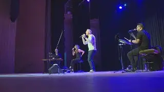 Kanizsa TV H&iacute;rad&oacute; - Bereczki Zolt&aacute;n adott akusztikus koncertet a HSMK-ban