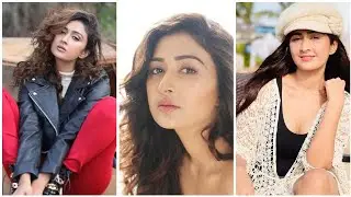 Farnaz shetty - Vertical screen - Limited edition