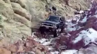 Blue SAS'd 4runner Rock Crawling