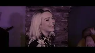 Rooms on Fire - Stevie Nicks Acoustic Cover  Freetown Acoustic