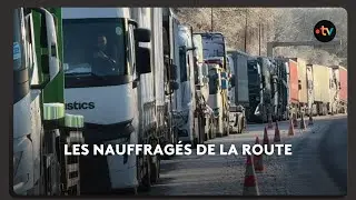 Des kilom&egrave;tres de poids lourds &agrave; l'arr&ecirc;t sur les bords des autoroutes
