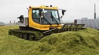 Silo walzen mit PistenBully 300 GreenTech