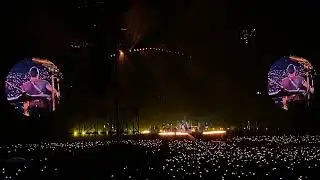 Coldplay - In My Place / Yellow (Concierto en Estadio Nacional Lima 13 Setiembre 2022)