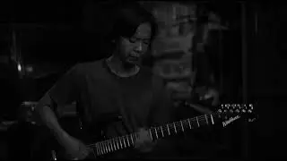 Melodi Bertahta diatas tanah mereka (Lead)