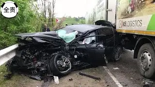 路怒症还敢别车挑衅？美式截停现场撞翻你！结局令人舒适！#路怒症 #车祸现场 #行车记录仪