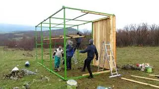 Construction of an adaptation aviary for Egyptian vultures