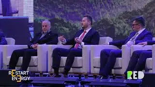 Armand Domuta, CEO Restart Energy, presenting RED Platform at Romania Blockchain Summit