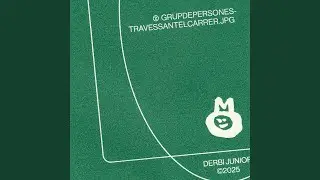 Grupdepersonestravessantelcarrer.jpg