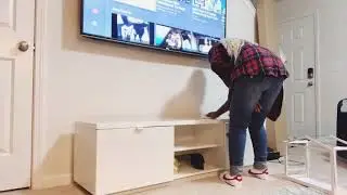 HOW TO STYLE YOUR TV STAND
