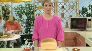 Cheryl Baker needlessly endangering kids with sharp knives