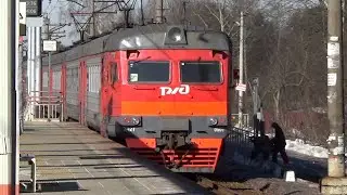 Электропоезд ЭД2Т-0007 на платформе Вялки / EMU train ED2T-0007 on Vyalki railway station