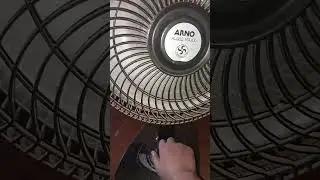 esse ventilador &eacute; da minha v&oacute;, fraco devido a poeira no motor e sujeira, possui 60W de pot&ecirc;ncia.