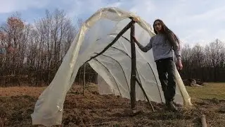 Gradim Plastenik u Šumi