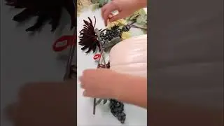 PUMPKIN DOOR DECORATION  