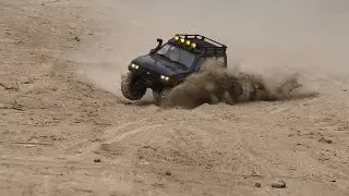 FMS LC80 Toyota Land Cruiser 80 V2 | Adventure Time  #fmsmodel #rccrawler #rchobby #rochobby