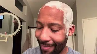 Just Shaves - Goodfellas&rsquo; Smile Styletto V2 vs. Aylsworth APEX Al (Ariana & Evans Kaizen)