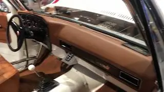 SQUARE BODY SYNDICATE  !!!!! SEMA Square Body pro touring(best truck of SEMA)