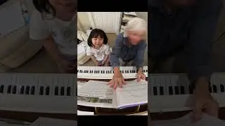 #пианино Запись урока игры на фортепиано Хлои для практики.