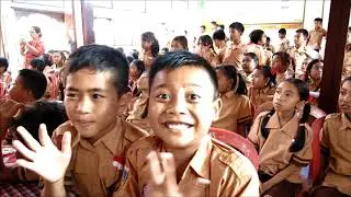 Relax Bali resort -video from our lecture about the Relax Bali wreck - a bit different video, -)