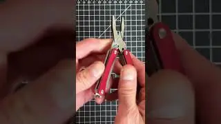 Worst Leatherman multi-tool the Squirt [Why I hate it]