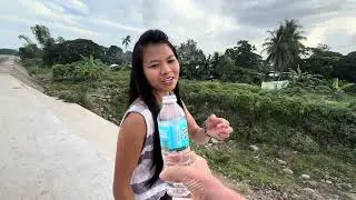 Morning walk with my Filipina next to the river 🏝️￼