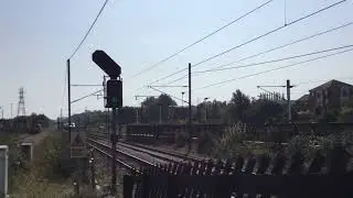 801112/801111 passes straight through Platform 2, Grantham (Lincolnshire) (06/09/2024)
