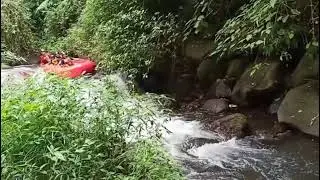 liburan bersama anak di TOS RAFTING pacet mojokerto, seruuuu jeramnya