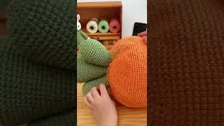 M&oacute;c len củ c&agrave; rốt si&ecirc;u to khổng lồ c&ugrave;ng LyLycraft #crochet #diy #lylycraft #amigurumi #moclen