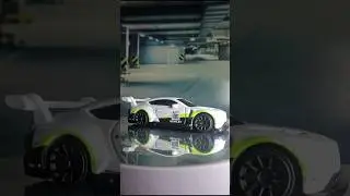 Hot Wheels Bentley Show #hotwheels #diecast #cars #racing