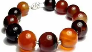 Agate Bracelet made of beautiful hand-selected bold Agate Gemstones